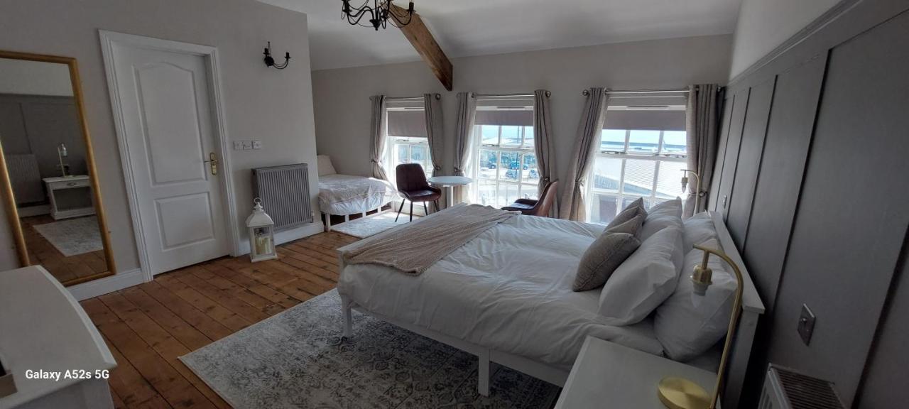 Londonderrys Bar And Accommodation Seaham Buitenkant foto