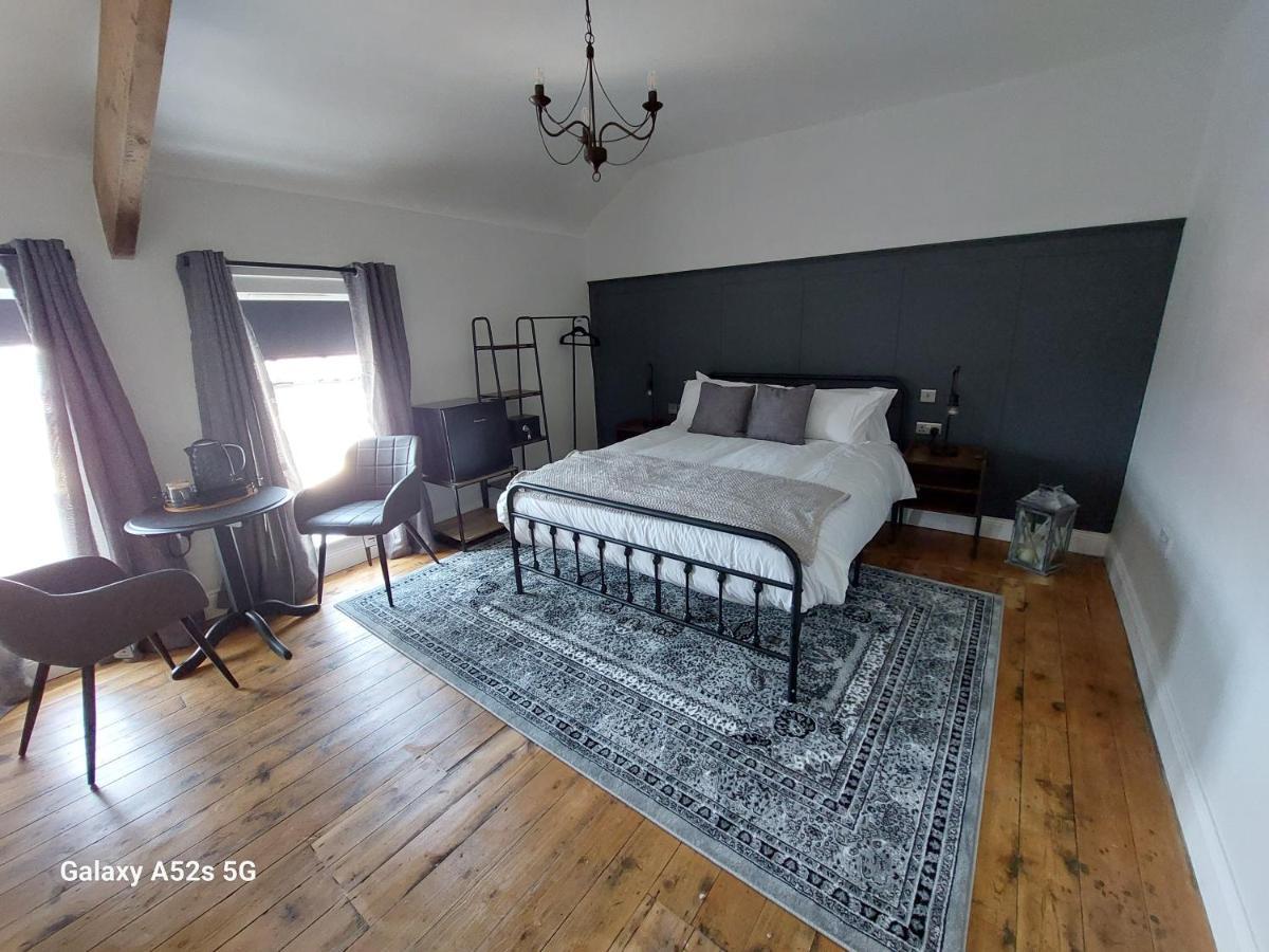 Londonderrys Bar And Accommodation Seaham Buitenkant foto
