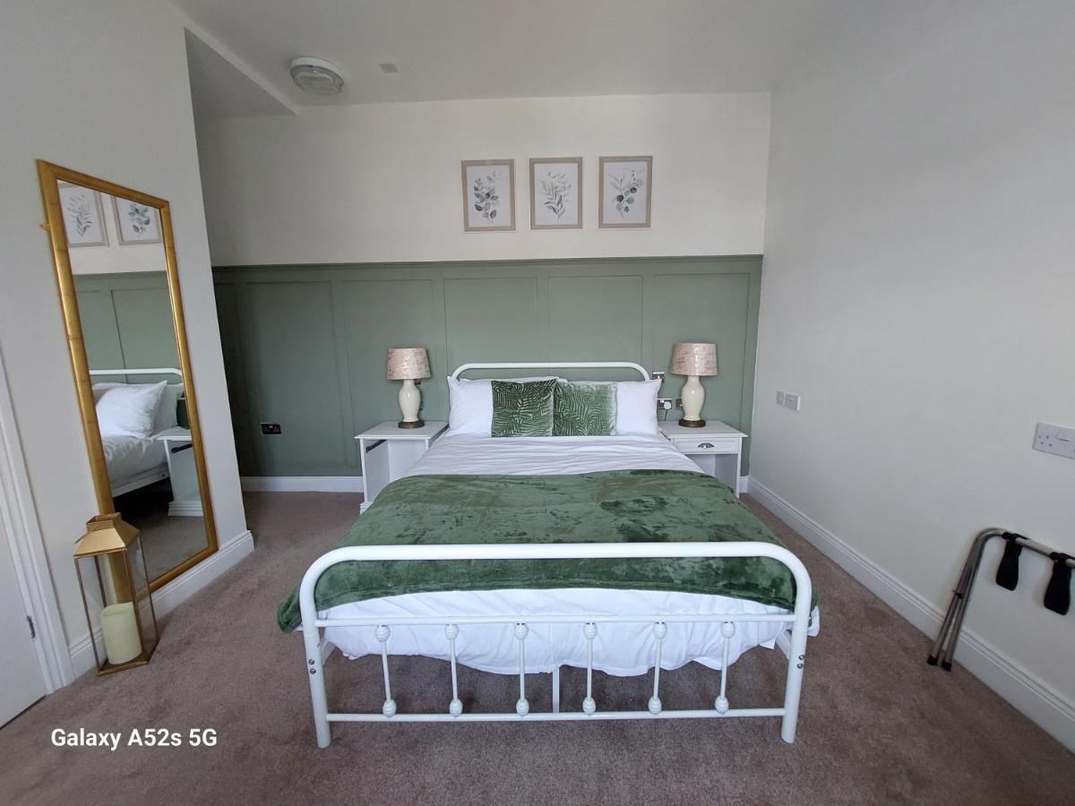 Londonderrys Bar And Accommodation Seaham Buitenkant foto
