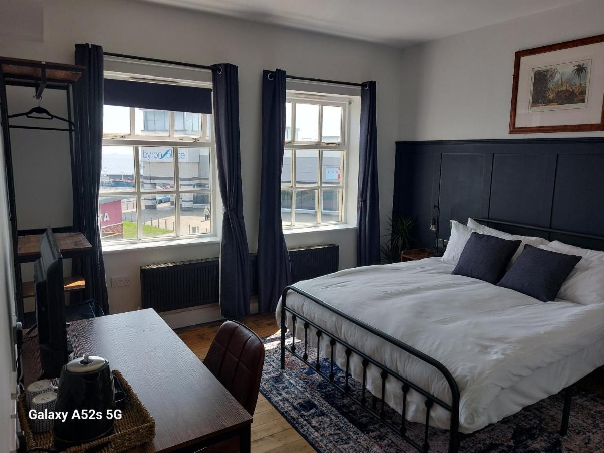 Londonderrys Bar And Accommodation Seaham Buitenkant foto